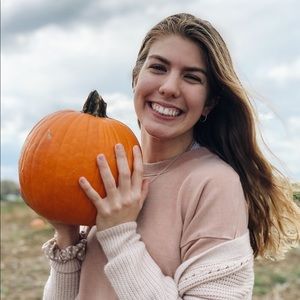 Meet your Posher, Megan